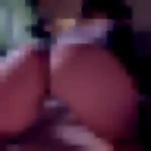 Philippine (21 ans) à Anse propose un rencontre cougar ce soir