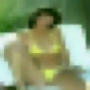 Faustine, fille de 23 ans cherche rencontre cougar à Arnage