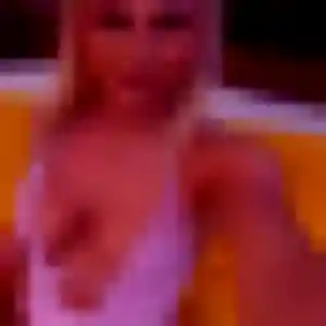 Sonia, femme de 27 ans veut rencontre cougar à Arpajon-sur-Cère