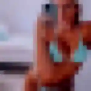 Amira (20 ans) à Barlin cherche une rencontre rapidement