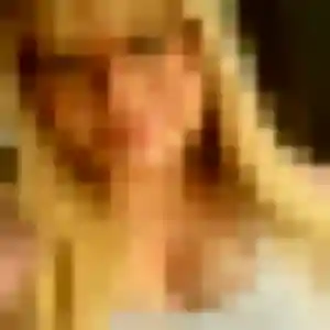 Sexy Nadine, 20 ans à Bègles - voir sa photo