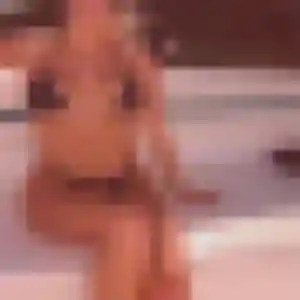 Emilie de Beuvry, 36 ans - rencontre cougar discret