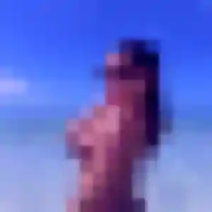Aurore, 21 ans, connectée à Bourg-en-Bresse pour une rencontre coquine