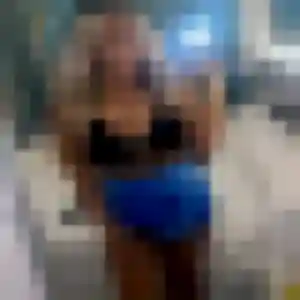 Flavia, 32 ans, veut un rencontre cougar à Cachan