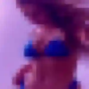 Contacte Perrine, 35 ans à Carros en privé
