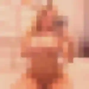 Violette, 24 ans, en ligne à Chiconi pour un rencontre cougar
