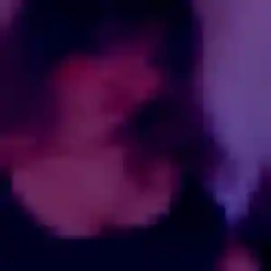 Découvre Rachida, 27 ans à Cilaos en privé