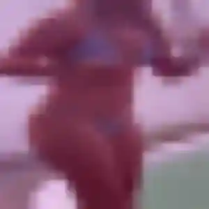 Aurelie, 23 ans, disponible à Combourg pour un rencontre cougar