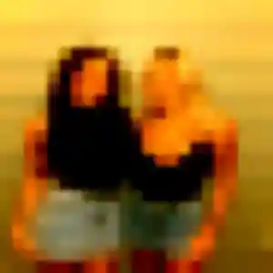 Ines, 20 ans, connectée à Cormelles-le-Royal pour une rencontre coquine