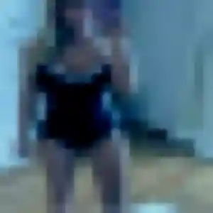Photo de Violette à Crolles (44 ans) - rencontre cougar anonyme