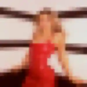 Rencontre Louise, 27 ans à Dechy en privé