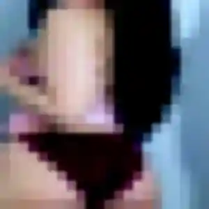 Dounia, 41 ans, cherche un rencontre cougar à Dinan