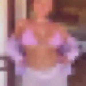 Photo privée de Hilary, 41 ans à Francheville - rencontre sans lendemain