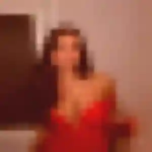 Contacte Geneve, 22 ans à Hayange gratuitement