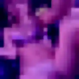 Marie-Cecile, 20 ans, connectée à Jœuf pour une rencontre coquine