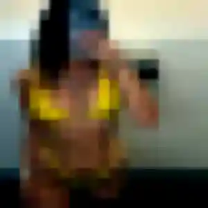 Corinne, 37 ans, disponible à L'Hôpital pour un rencontre cougar