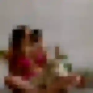 Zephyrine, fille de 21 ans cherche rencontre cougar à La Chapelle-Saint-Mesmin
