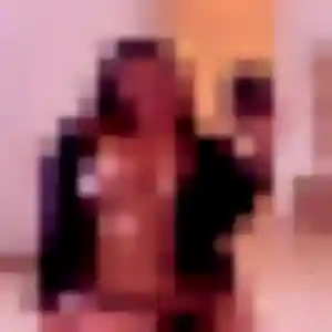 Photo de Angelique à La Farlède (21 ans) - rencontre cougar anonyme