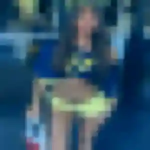 Johanna, 34 ans, en ligne à La Ferté-Saint-Aubin pour un rencontre cougar