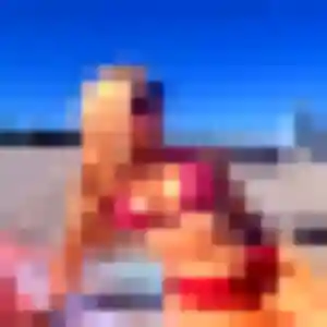 Photo de Viviane à La Madeleine (25 ans) - rencontre cougar sans inscription