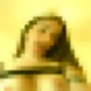 Photo exclusive de Dina, 36 ans à Landerneau - plan discret