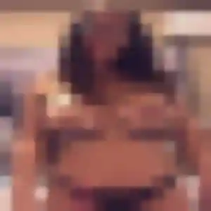 Sixtine, 29 ans, disponible à Landivisiau pour un rencontre cougar