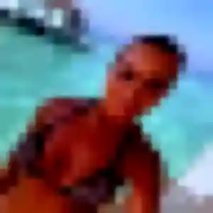 Sara de Les Mureaux, 26 ans - rencontre cougar discret