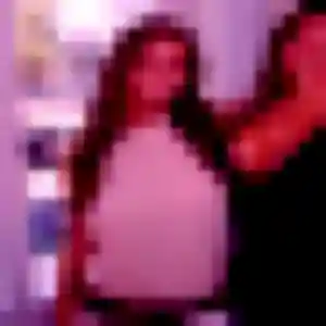 Leila, 23 ans, connectée à Moirans pour une rencontre coquine