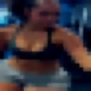 Rencontre Aisha, 22 ans à Montval-sur-Loir en t'inscrivant