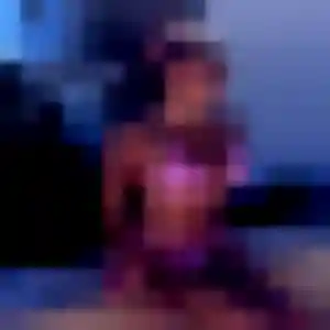 Monique, 26 ans, cherche un rencontre cougar à Moret-Loing-et-Orvanne