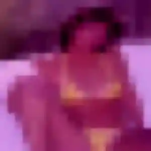 Contacte Azalee, 29 ans à Morteau en privé