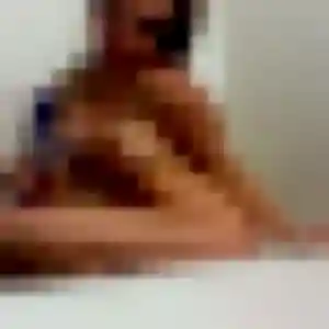 Photo de Yvonne à Narbonne (28 ans) - rencontre cougar gratuit