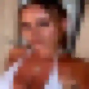 Brune, 28 ans, disponible à Ouangani pour une rencontre coquine