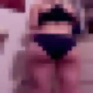 Photo de Alienor à Paimpol (31 ans) - rencontre cougar anonyme