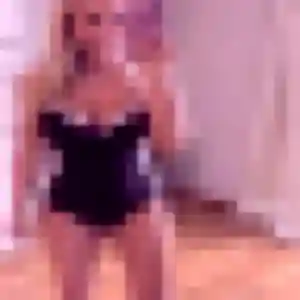 Photo de Ursula à Paray-Vieille-Poste (45 ans) - rencontre cougar discret
