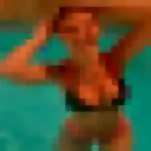 Brune, 39 ans, en ligne à Petite-Île pour une rencontre coquine