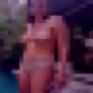 Albertine, 45 ans, connectée à Pluvigner pour une rencontre coquine
