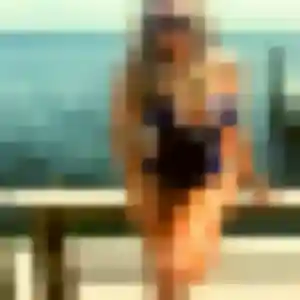Photo de Emilie à Pluvigner (29 ans) - rencontre cougar gratuit