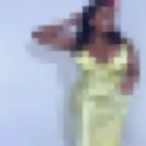 Nadine de Puteaux, 27 ans - rencontre cougar discret