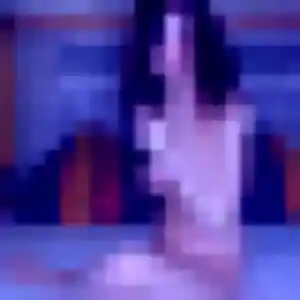 Clementine, 32 ans, connectée à Rosny-sous-Bois pour une rencontre coquine