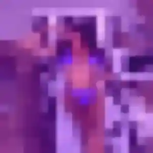 Monique (42 ans) à Rouvroy propose un rencontre cougar ce soir
