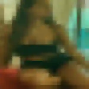 Rejoins Salome, 39 ans à Royan en privé
