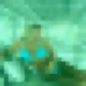 Aisha, 27 ans, connectée à Saint-Cyr-sur-Loire pour une rencontre coquine