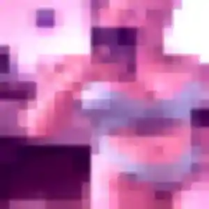Fanny, femme de 20 ans cherche rencontre cougar à Saint-Étienne-au-Mont