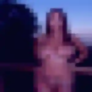 Debora de Saint-Germain-en-Laye, 34 ans - rencontre cougar en toute liberté
