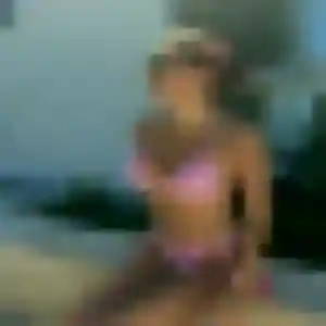 Charmante Helena, 28 ans à Saint-Laurent-du-Maroni - voir sa photo