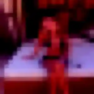 Gwenaelle, 24 ans, connectée à Saint-Martin-lez-Tatinghem pour une rencontre coquine