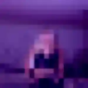 Amira, 29 ans, dispo pour rencontre cougar à Saint-Pierre