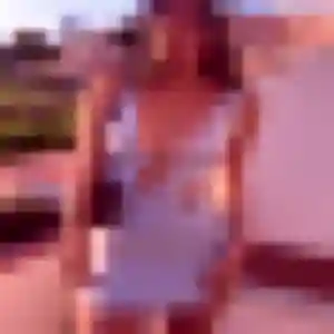 Photo de Bettina à Saint-Pierre-des-Corps (19 ans) - rencontre cougar discret