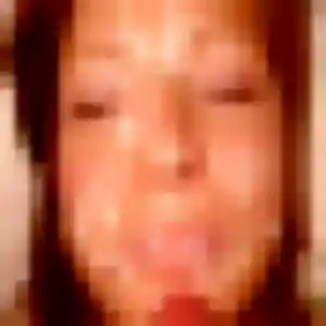 Axelle, 22 ans, connectée à Saint-Quentin-Fallavier pour une rencontre coquine